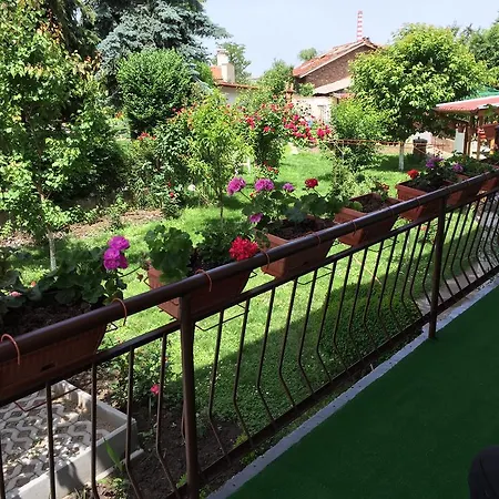 Апартамент За Гости 