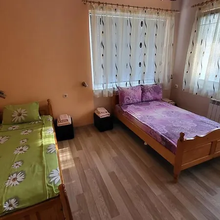 Apartmán Апартамент За Гости 